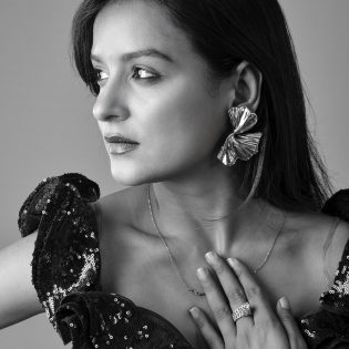 Fashion Portfolio Photoshoot by Pixel Perfect Photography Studio Moradabad